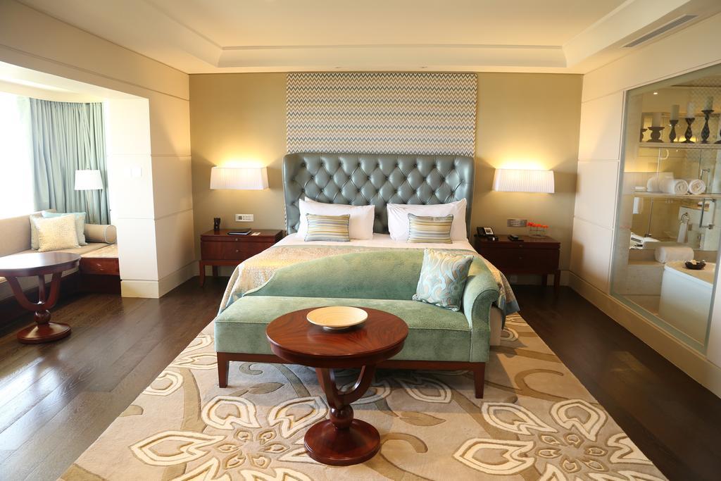 Taj Club Room City View King Bed